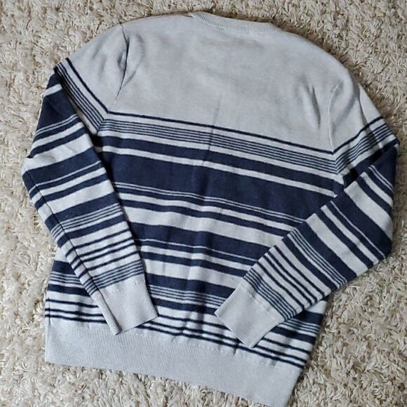 EXPRESS Sweater - Picture 3 of 5